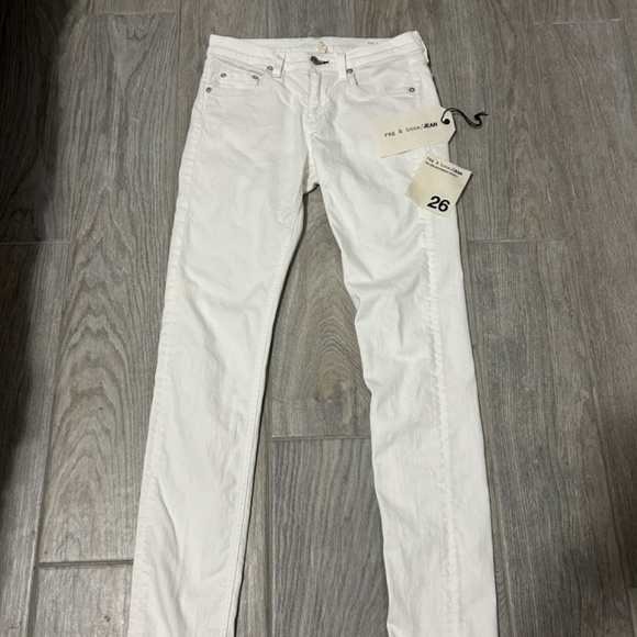 rag & bone Pants - LIKE NEW! Women's Rag & Bone White Slim Boyfriend Jeans - 26